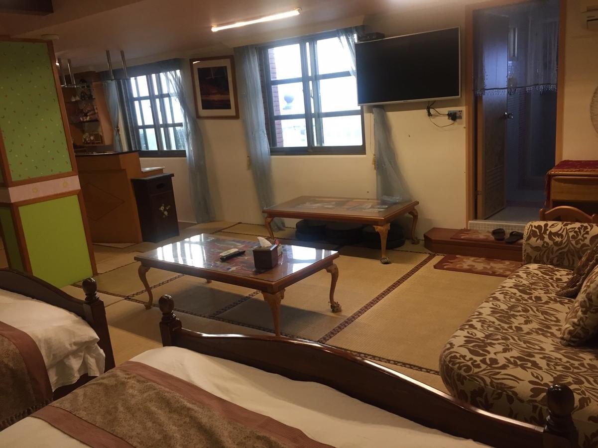 Ocean Deep Hostel Toucheng Exterior photo